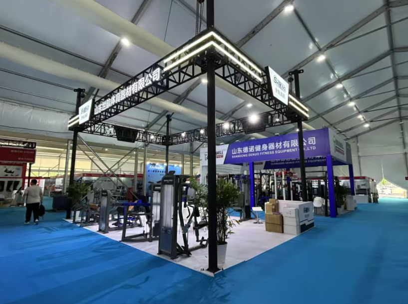 南昌搭建展厅展台：体育用品展台展厅